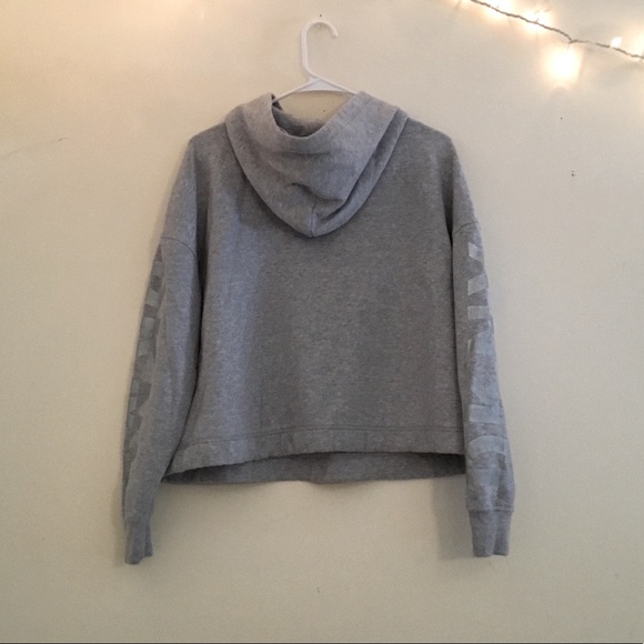 🌙DKNY Cropped Gray Hoodie - Picture 2 of 7